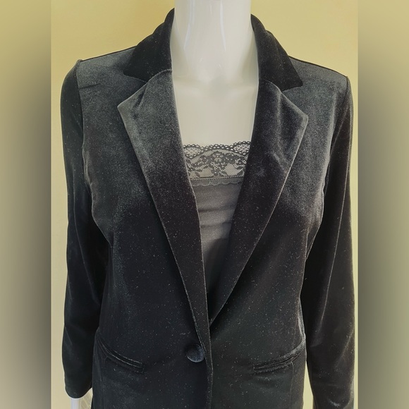 Tahari soft and silky black velvet blazer jacket single button closure pockets M - Picture 2 of 16